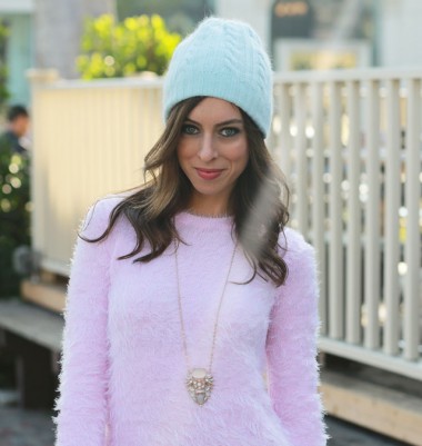 Sydne-Style-how-to-wear-a-beanie-pink-fuzzy-sweater-topshop-capwell-pink- rose-gold-pendant-baby-blue-cable-knit-beanie | Sydne Style