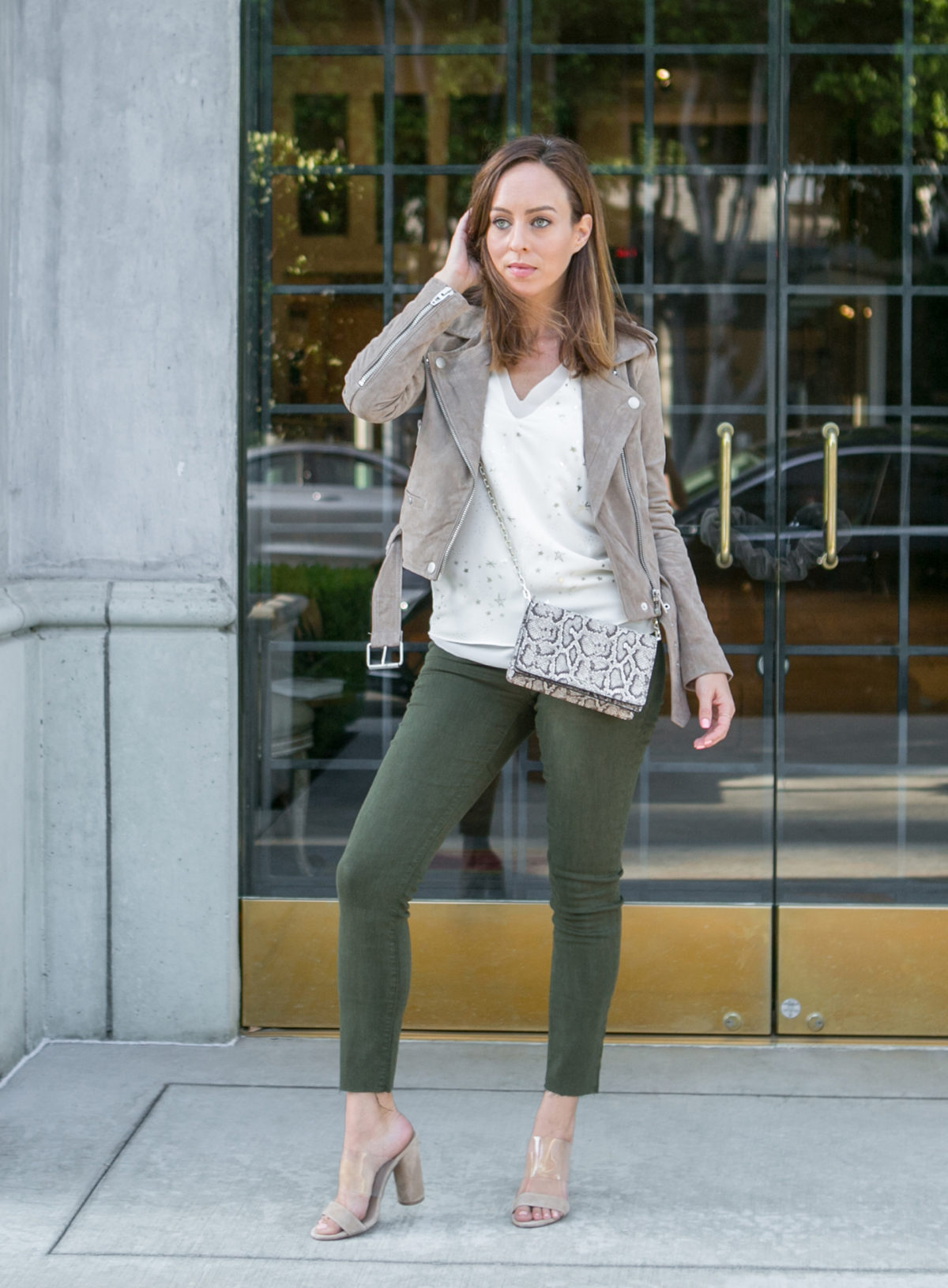 Getting a Head Start on Fall With Army Green Jeans Sydne Style