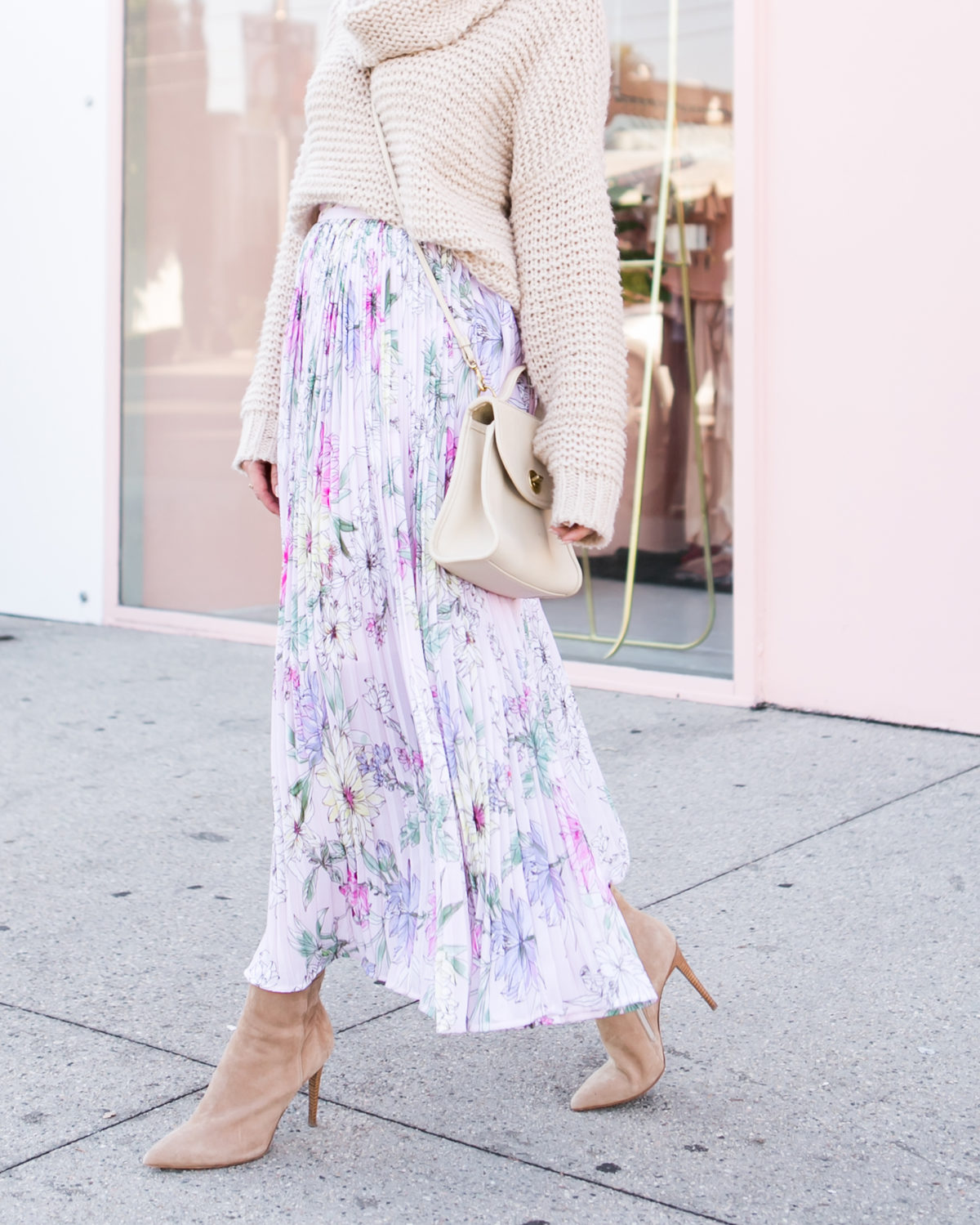 Spring Pleated Skirt in Polyester Fabric Featuring Elegant Folds for a Stylish Look main image 0