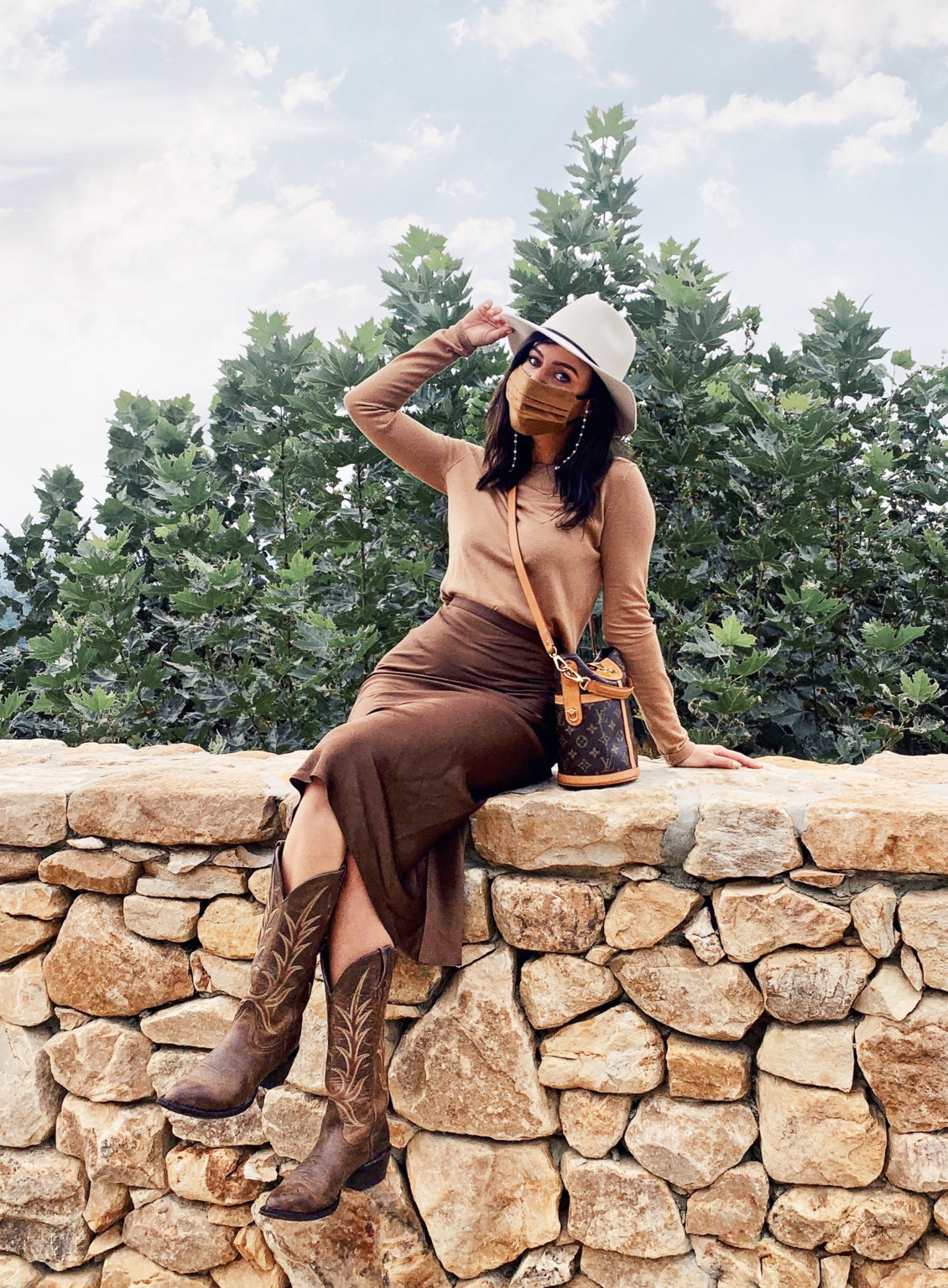 What to Wear in the Mountains Sydne Style