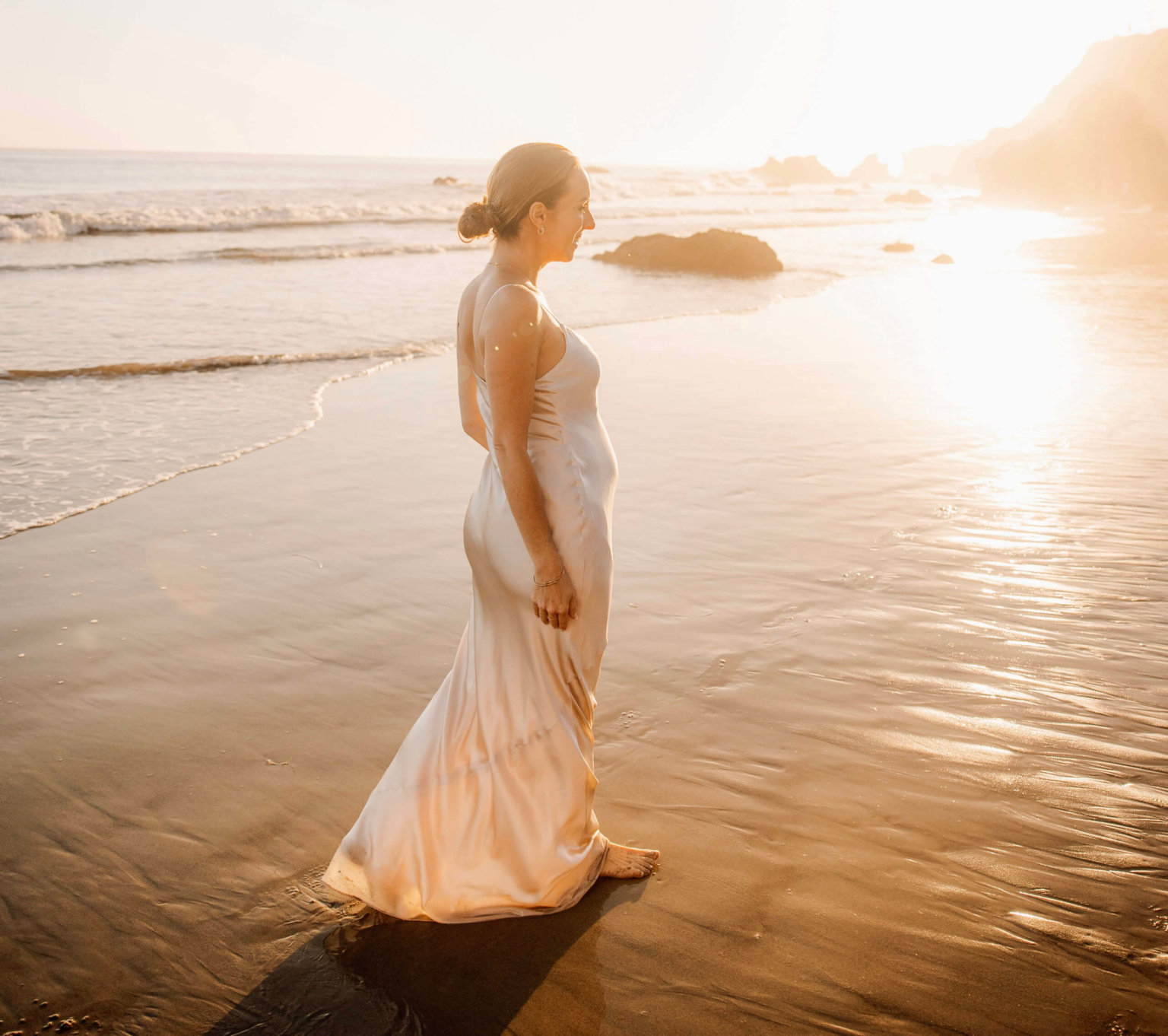 Beach maternity photos